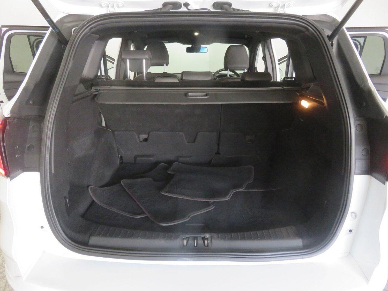 Used Ford Kuga 2018 for sale - 77938017: Photo 24