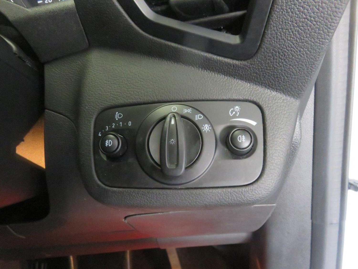 Used Ford Kuga 2018 for sale - 77938017: Photo 47