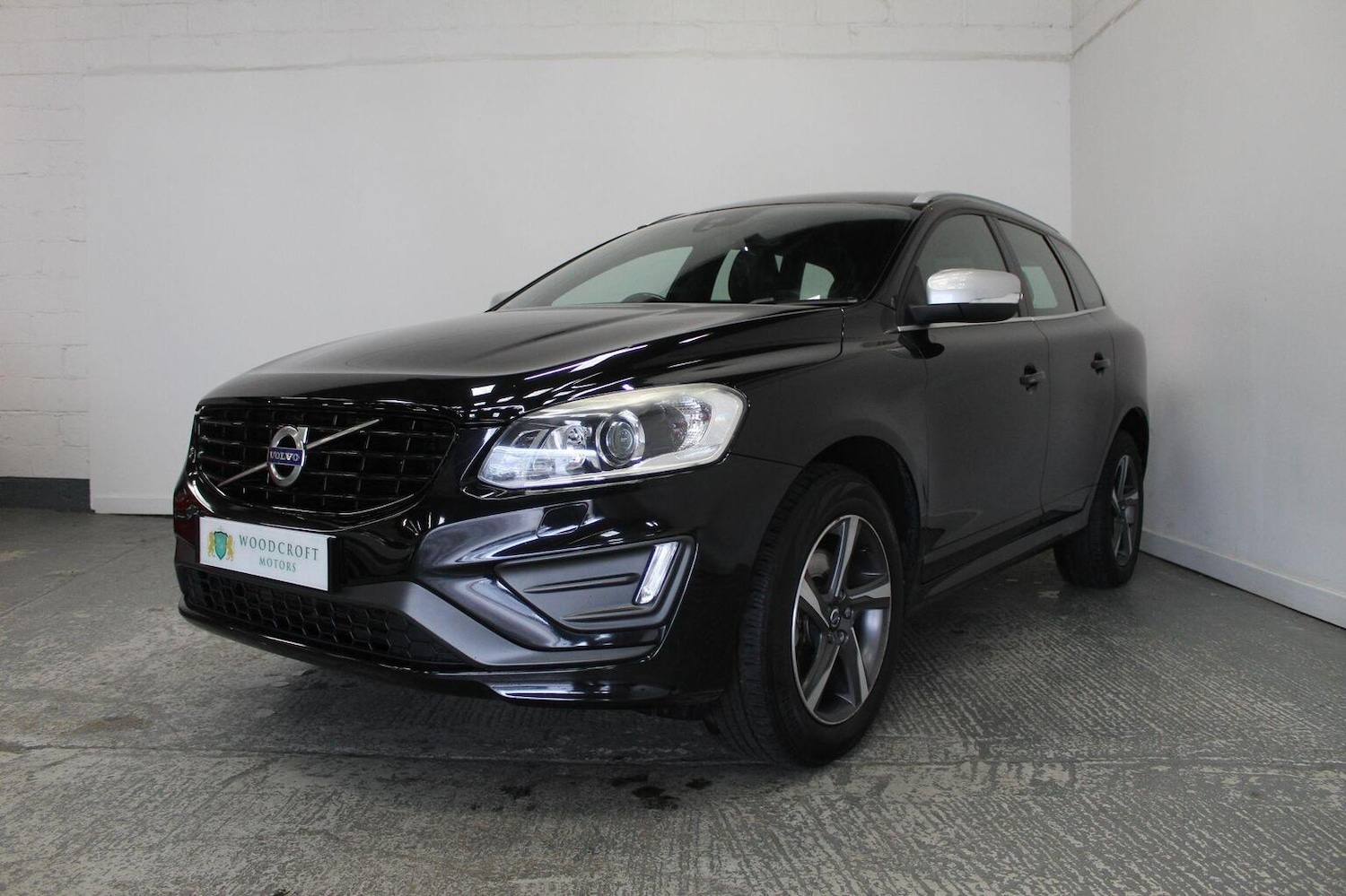 Used Volvo XC60 2015 for sale - 77314131: Photo 2