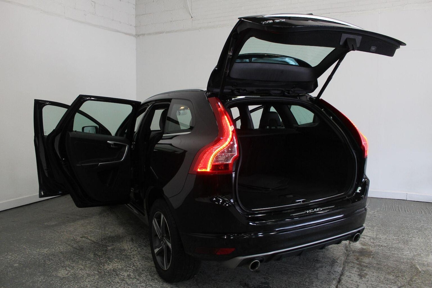 Used Volvo XC60 2015 for sale - 77314131: Photo 20