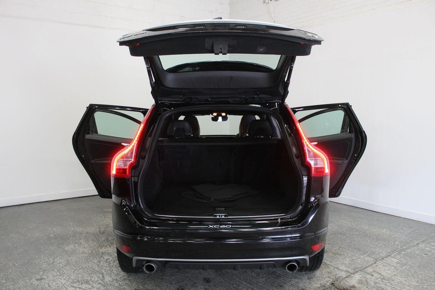 Used Volvo XC60 2015 for sale - 77314131: Photo 22