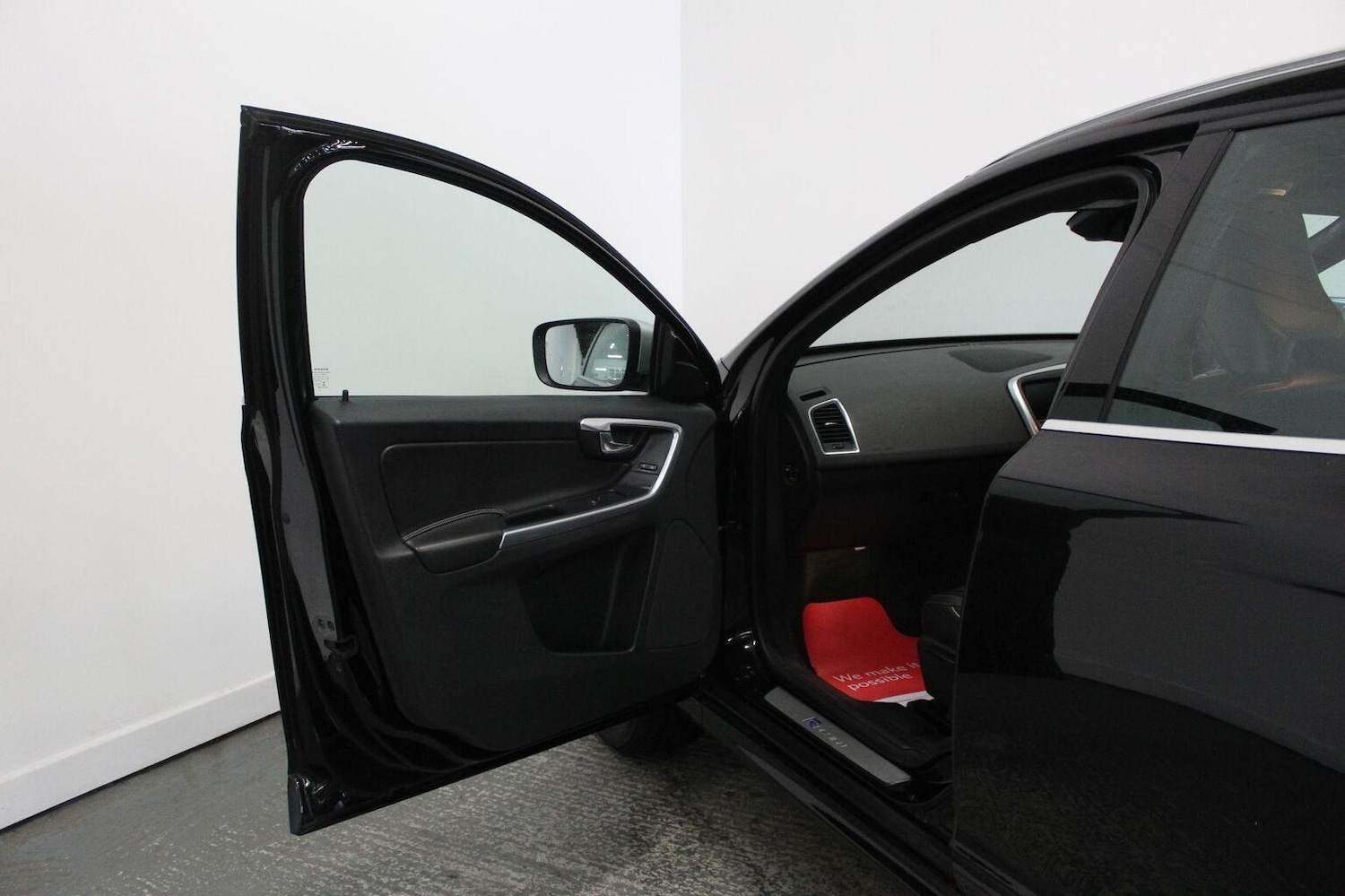 Used Volvo XC60 2015 for sale - 77314131: Photo 27