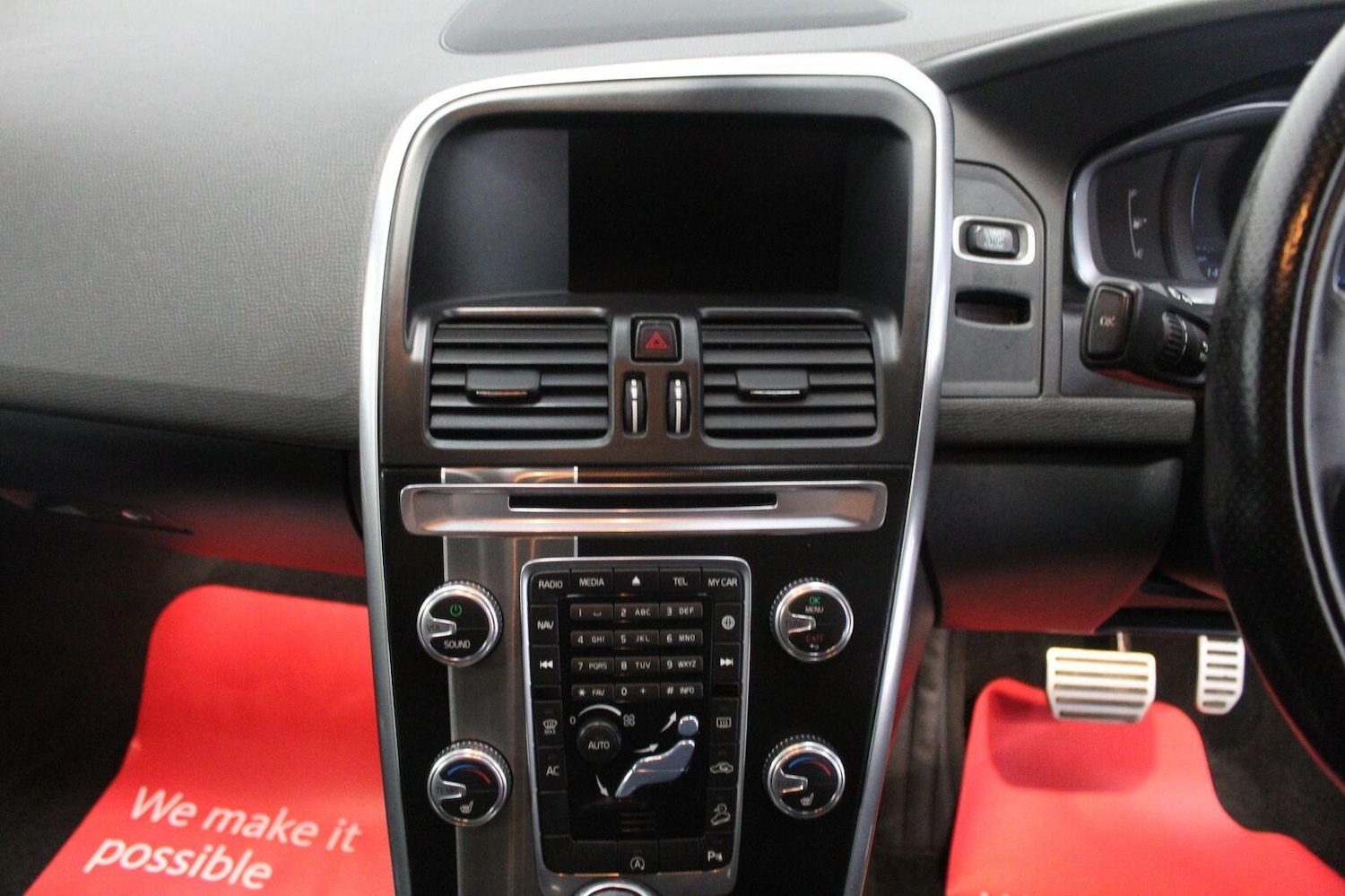 Used Volvo XC60 2015 for sale - 77314131: Photo 33