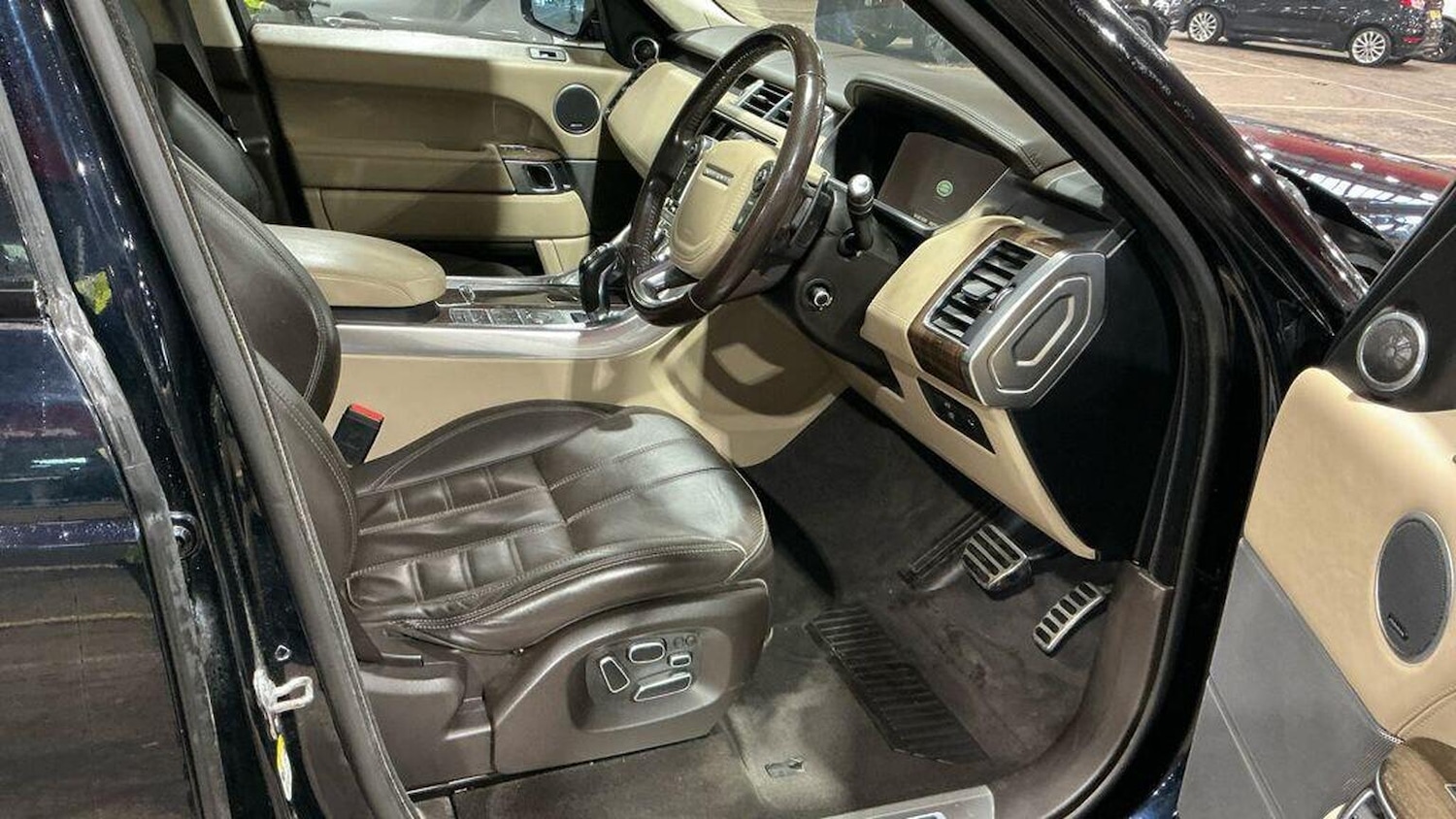 Used Land Rover Range Rover Sport 2015 for sale - 77616398: Photo 14