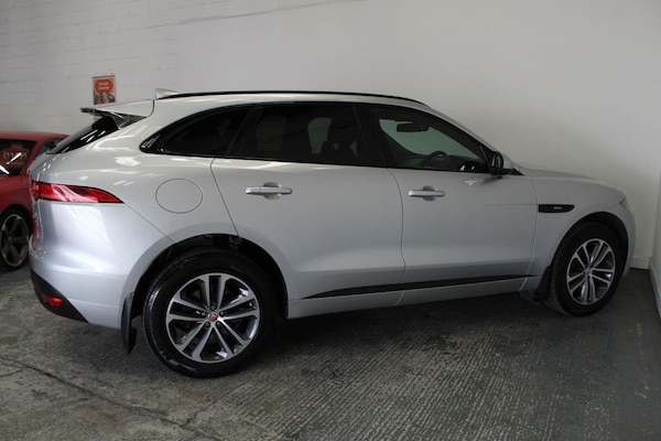 Used Jaguar F-Pace 2016 for sale - 74362345: Photo 11