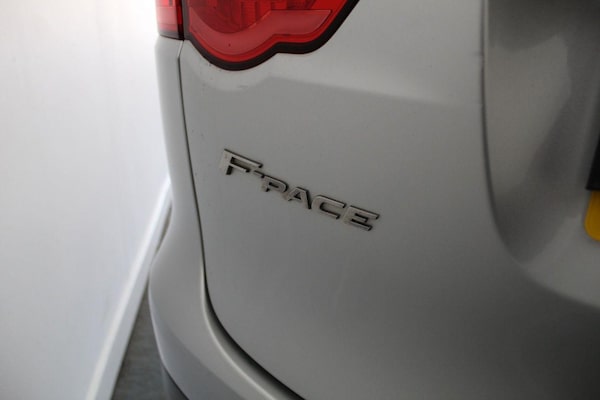 Used Jaguar F-Pace 2016 for sale - 74362345: Photo 19