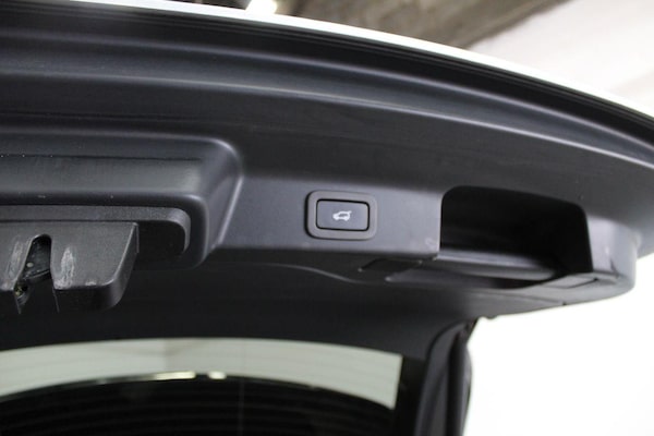 Used Jaguar F-Pace 2016 for sale - 74362345: Photo 25