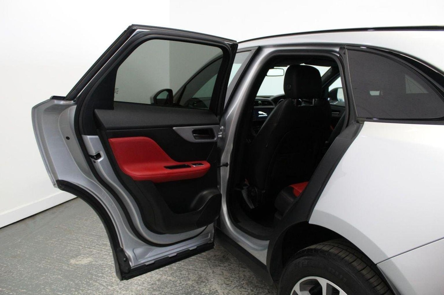 Vehicle 29