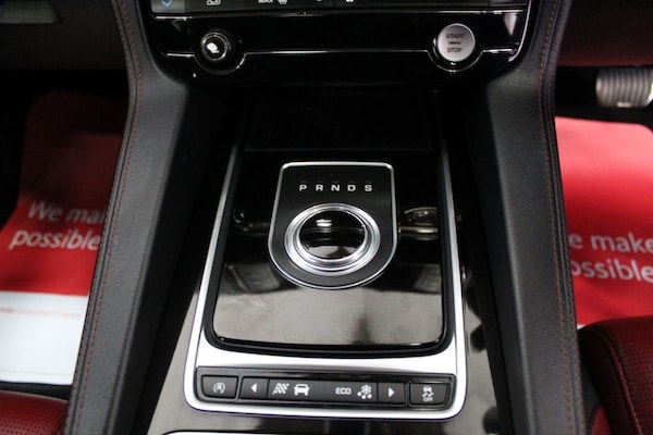 Used Jaguar F-Pace 2016 for sale - 74362345: Photo 48