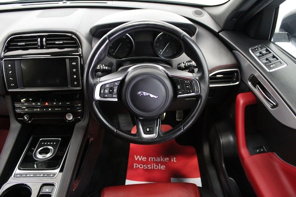 Used Jaguar F-Pace 2016 for sale - 74362345: Photo 50