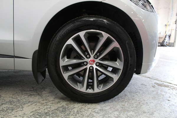 Used Jaguar F-Pace 2016 for sale - 74362345: Photo 62