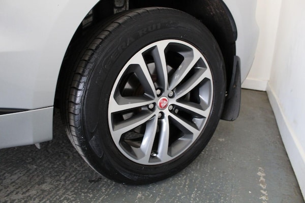 Used Jaguar F-Pace 2016 for sale - 74362345: Photo 64