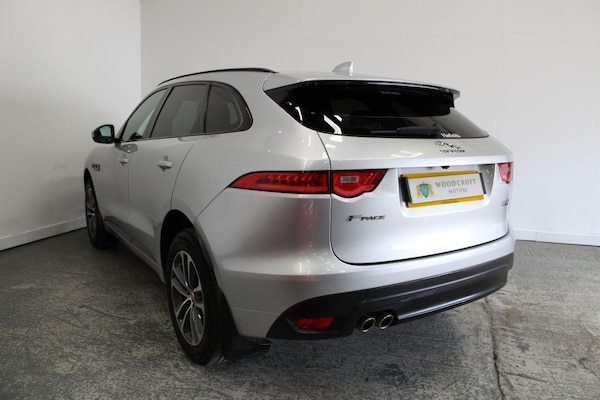 Used Jaguar F-Pace 2016 for sale - 74362345: Photo 7
