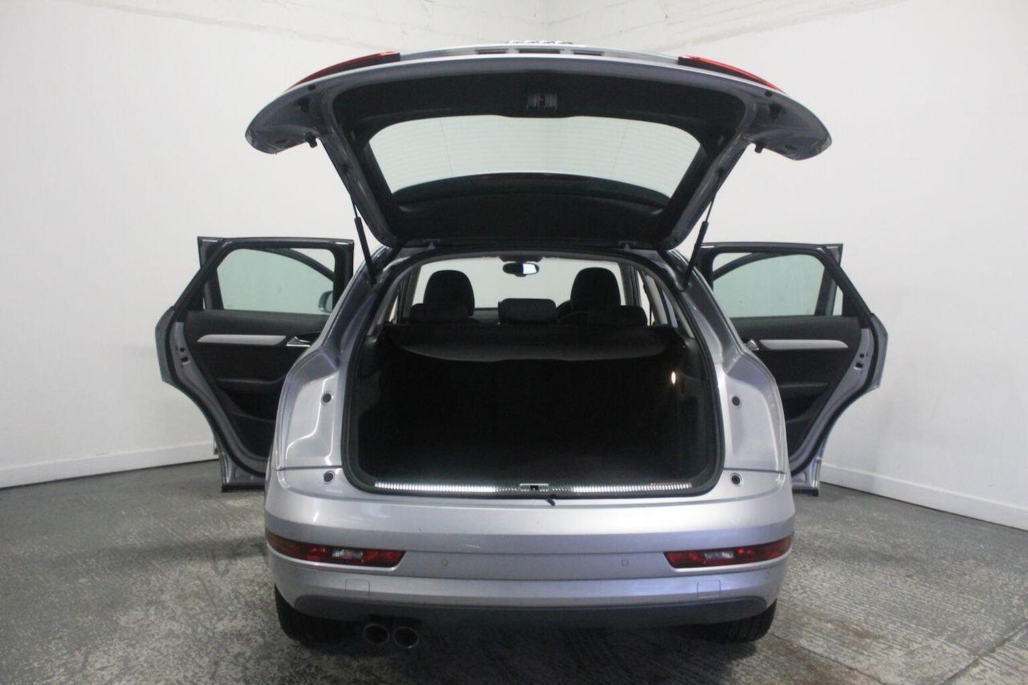 Used Audi Q3 2015 for sale - 76941756: Photo 23