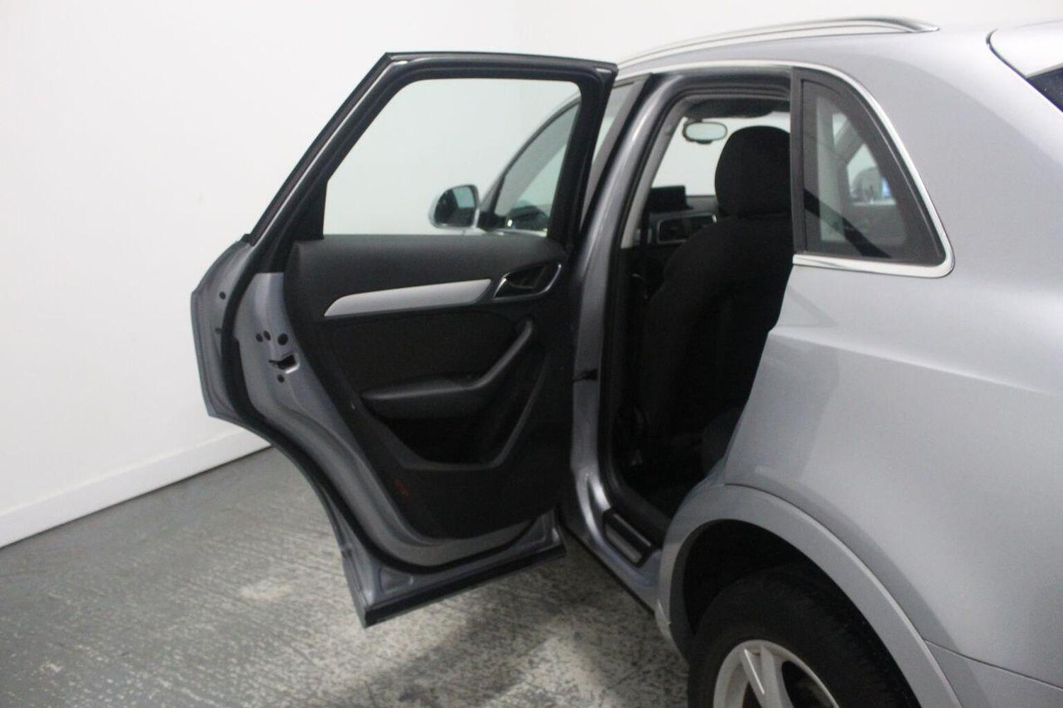 Used Audi Q3 2015 for sale - 76941756: Photo 28