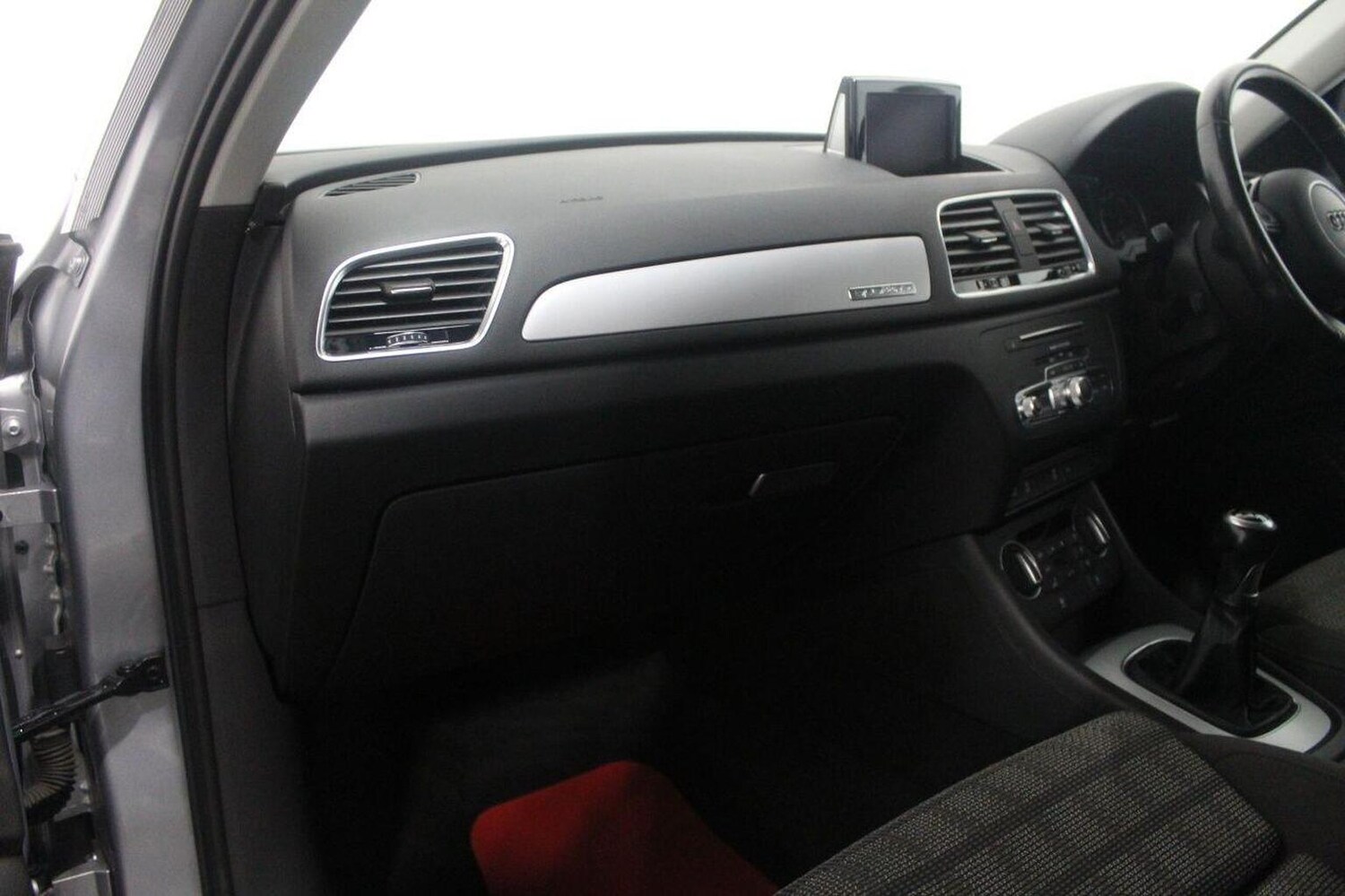 Used Audi Q3 2015 for sale - 76941756: Photo 31