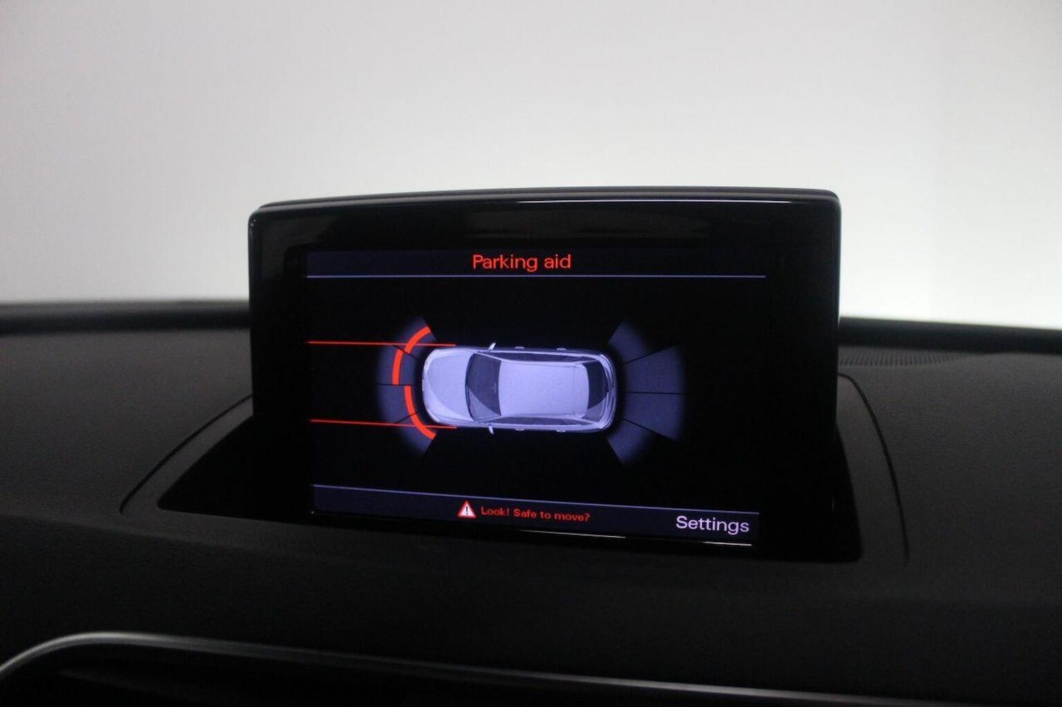 Used Audi Q3 2015 for sale - 76941756: Photo 34