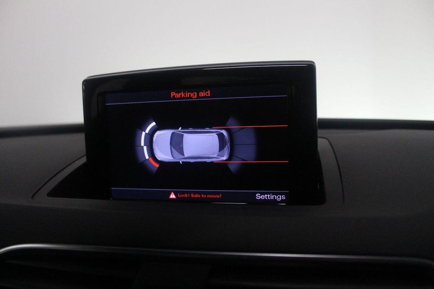 Used Audi Q3 2015 for sale - 76941756: Photo 35