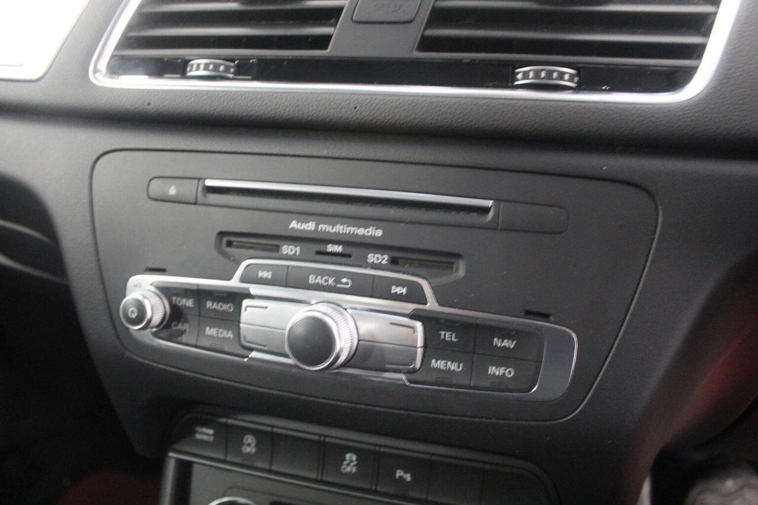 Used Audi Q3 2015 for sale - 76941756: Photo 42