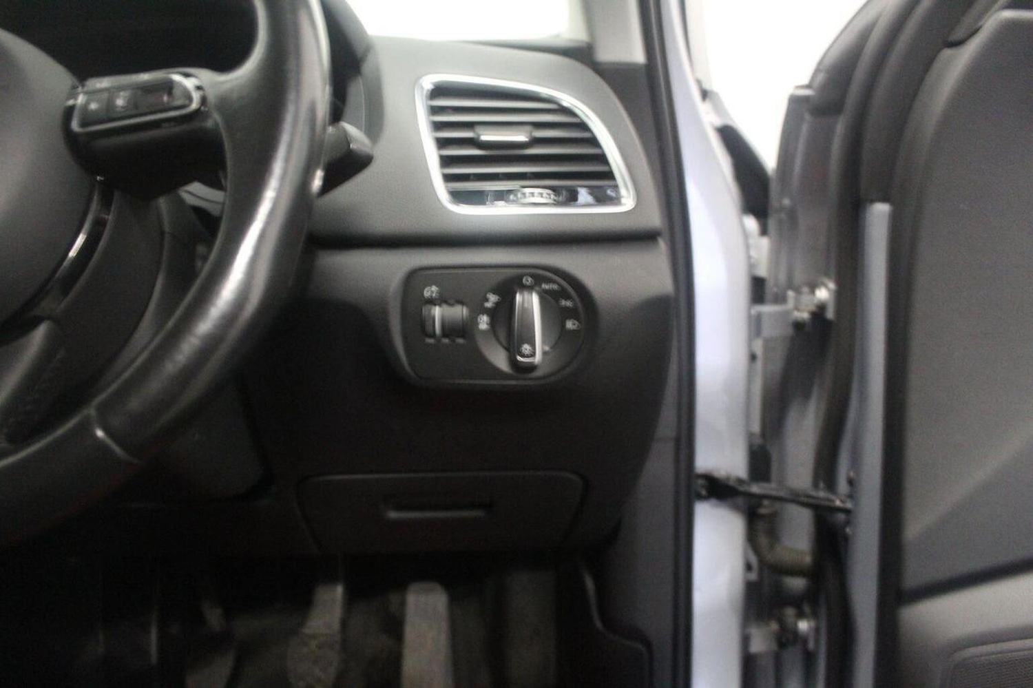 Used Audi Q3 2015 for sale - 76941756: Photo 49