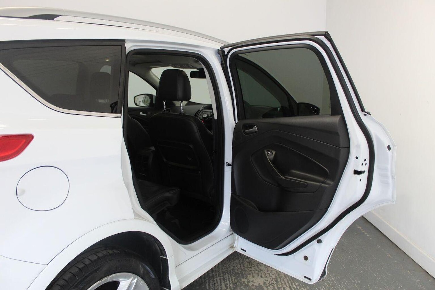 Used Ford Kuga 2015 for sale - 75705965: Photo 26