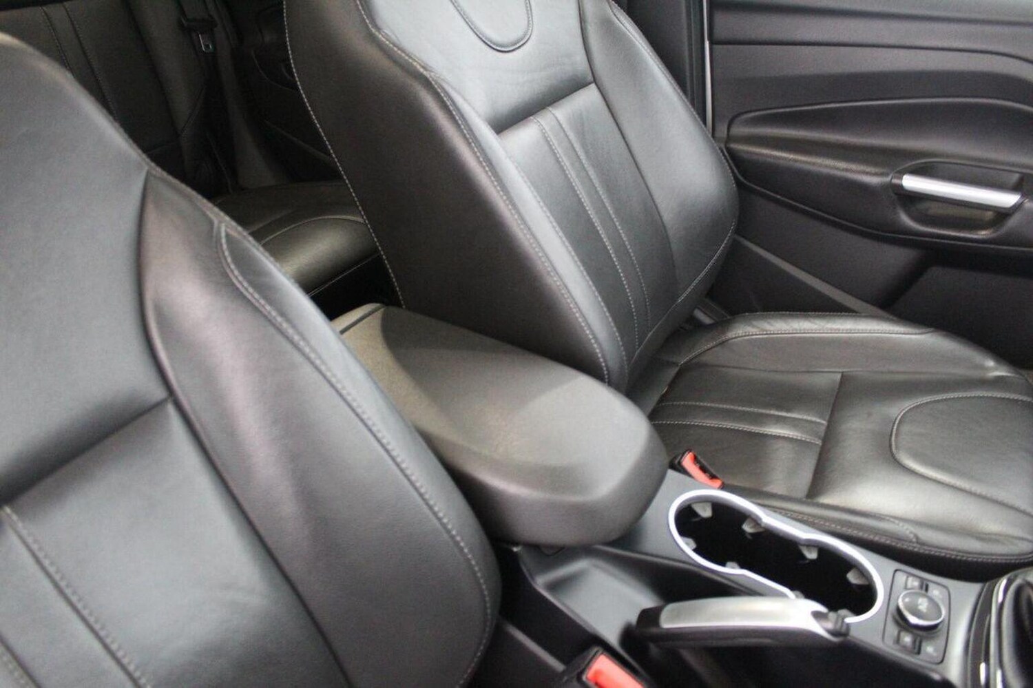 Used Ford Kuga 2015 for sale - 75705965: Photo 46