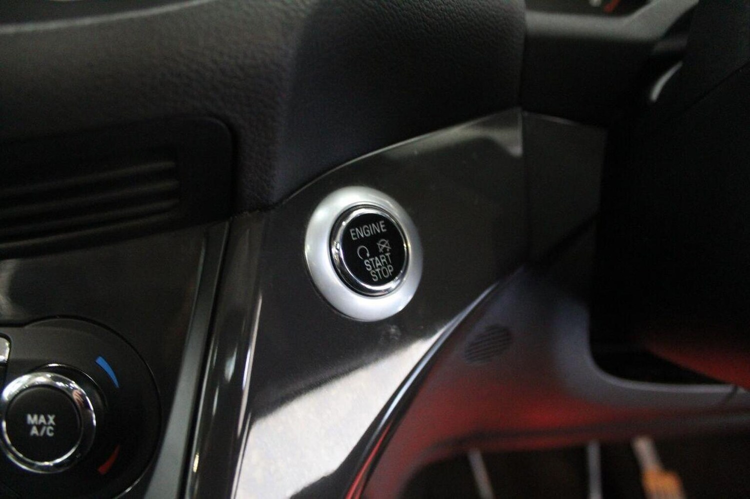 Used Ford Kuga 2015 for sale - 75705965: Photo 47