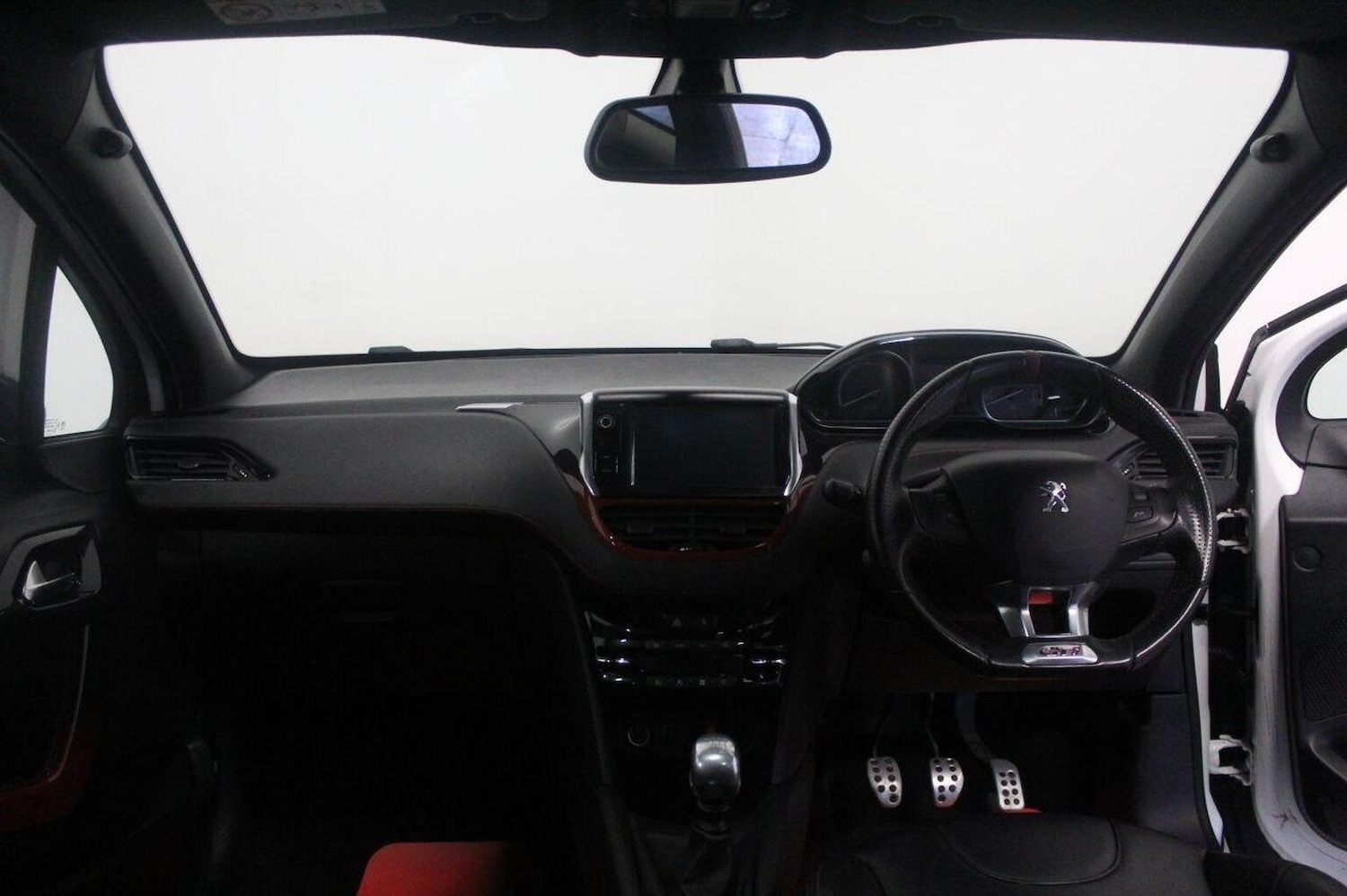 Used Peugeot 208 2014 for sale - 77954071: Photo 29