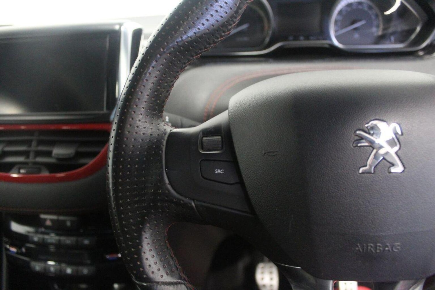 Used Peugeot 208 2014 for sale - 77954071: Photo 45