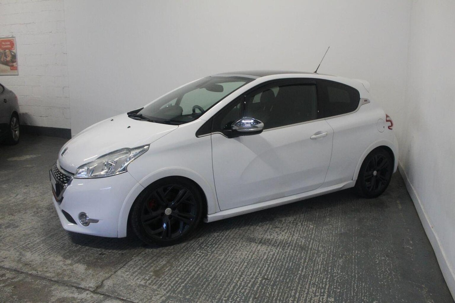 Used Peugeot 208 2014 for sale - 77954071: Photo 5