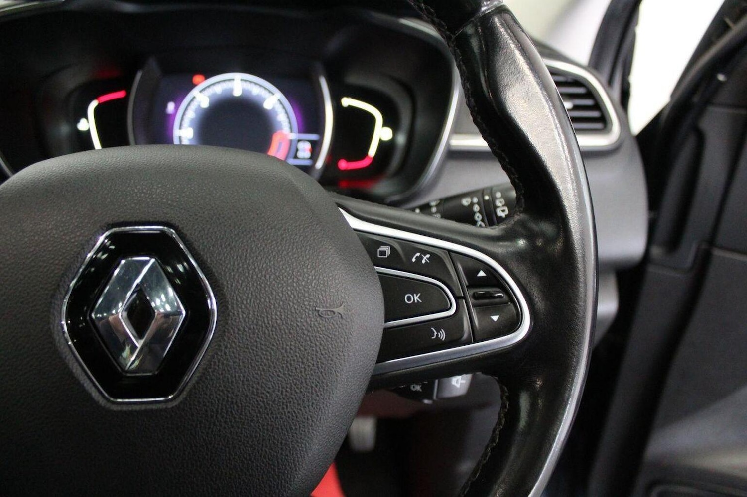 Used Renault Kadjar 2016 for sale - 76793683: Photo 50