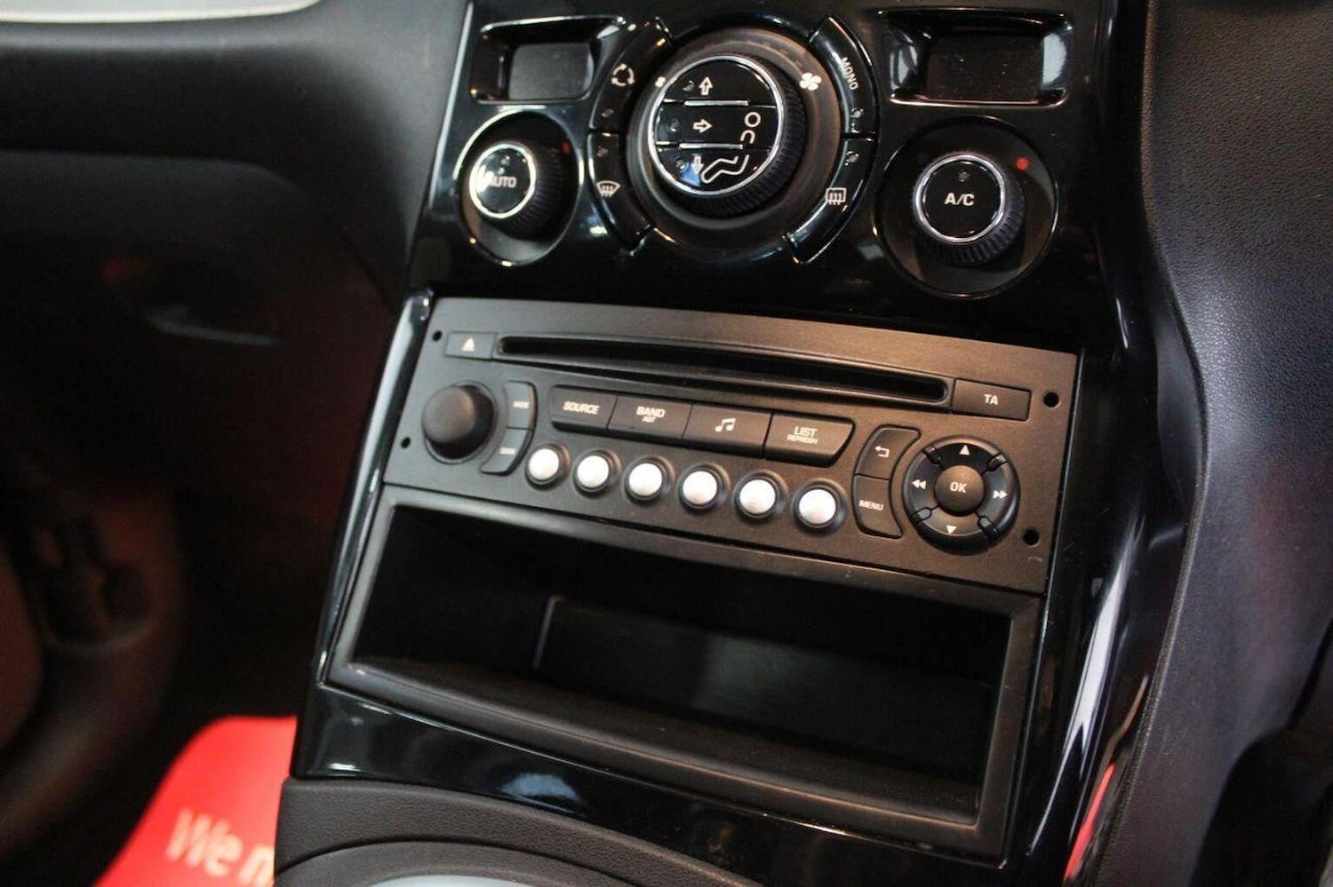 Used Citroen C3 Picasso 2014 for sale - 76793868: Photo 37