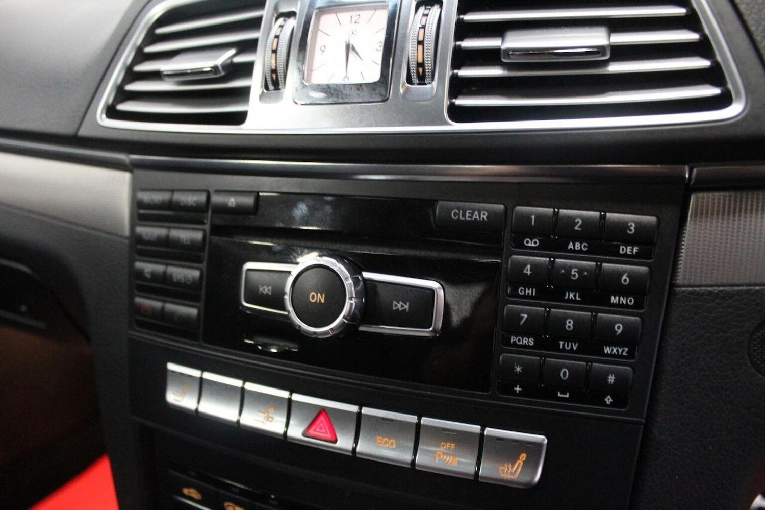 Used Mercedes-Benz E Class 2013 for sale - 76631508: Photo 42