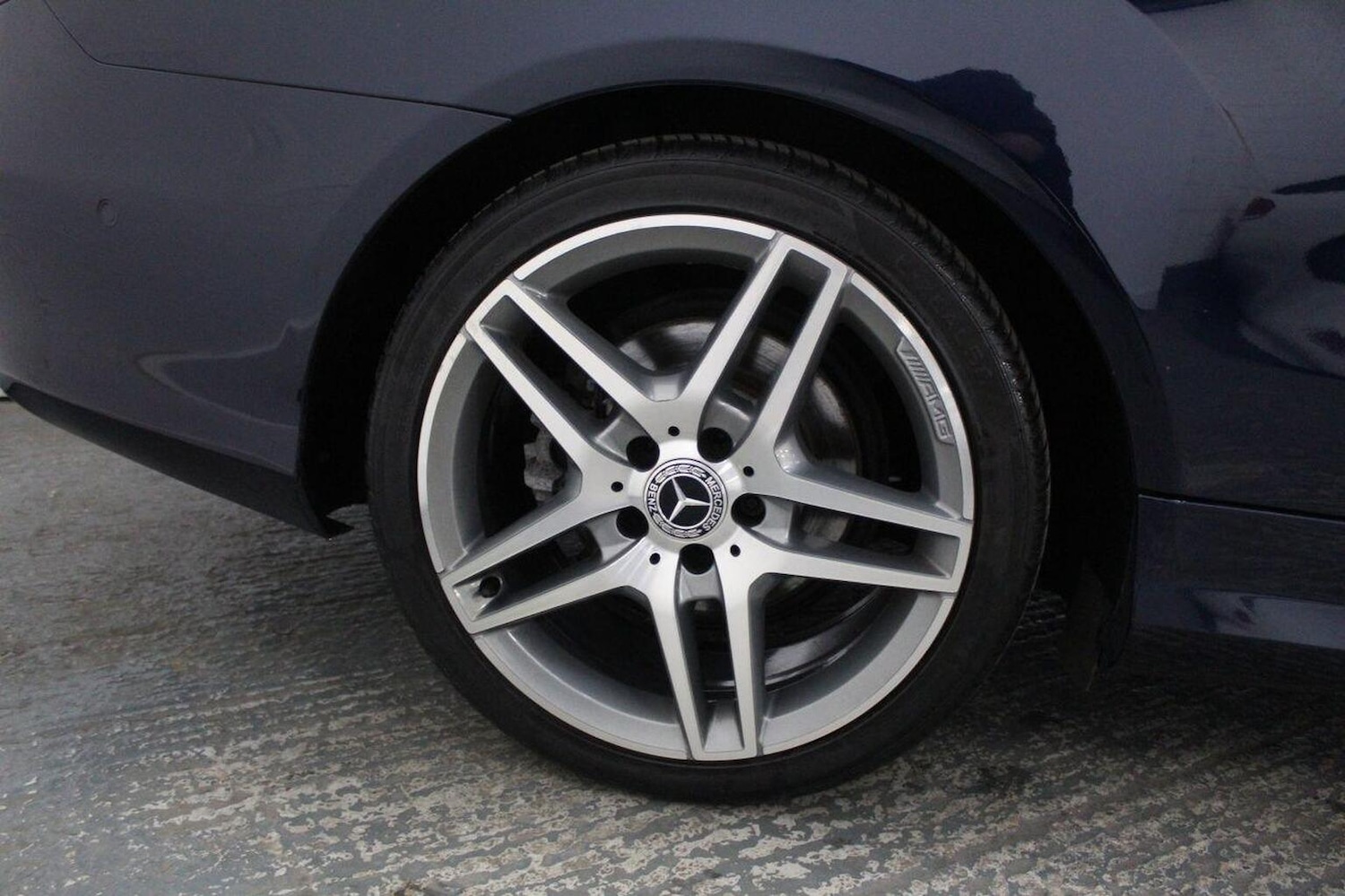 Used Mercedes-Benz E Class 2013 for sale - 76631508: Photo 59