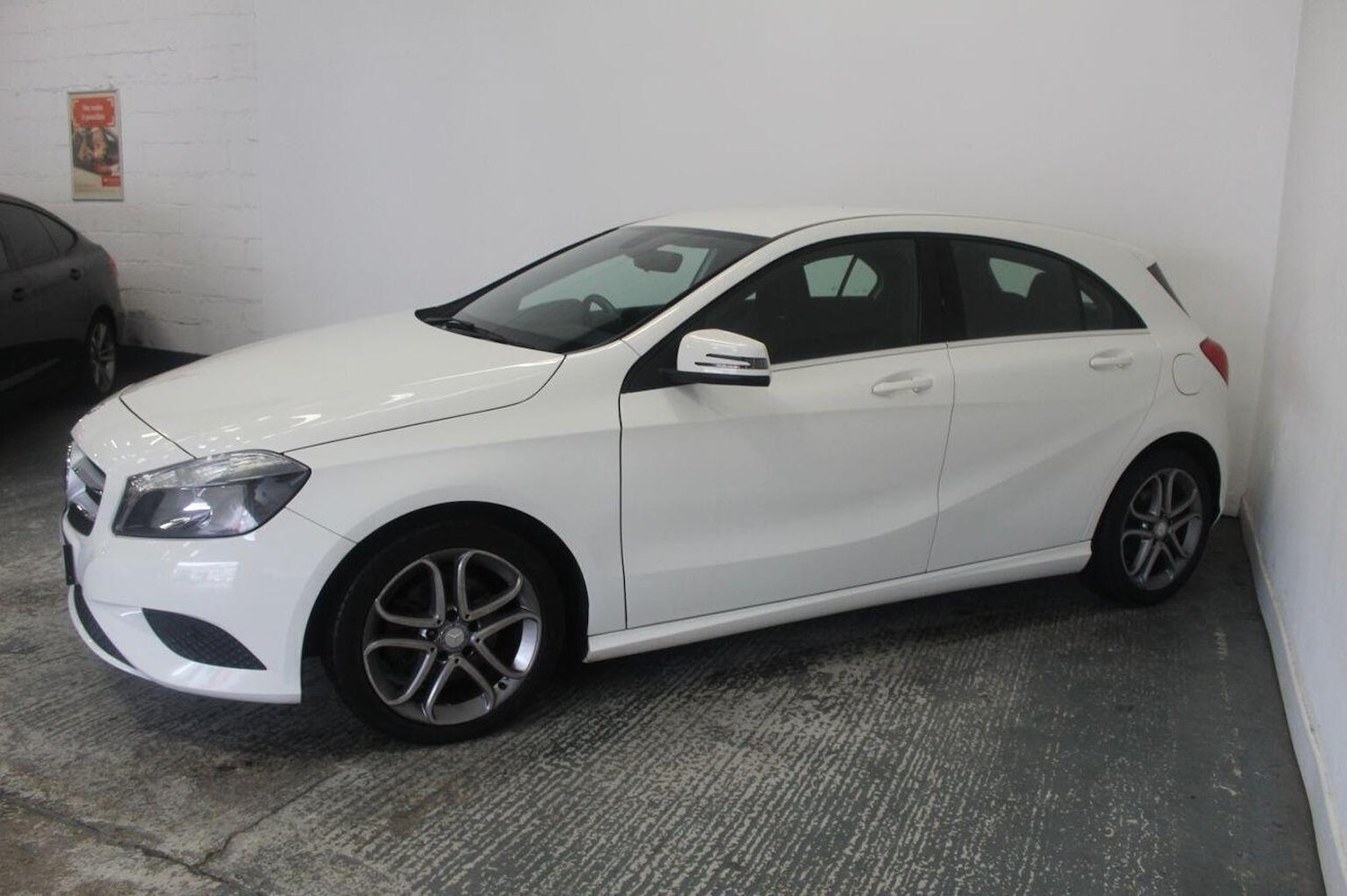 Used Mercedes-Benz A-Class 2013 for sale - 77937890: Photo 5