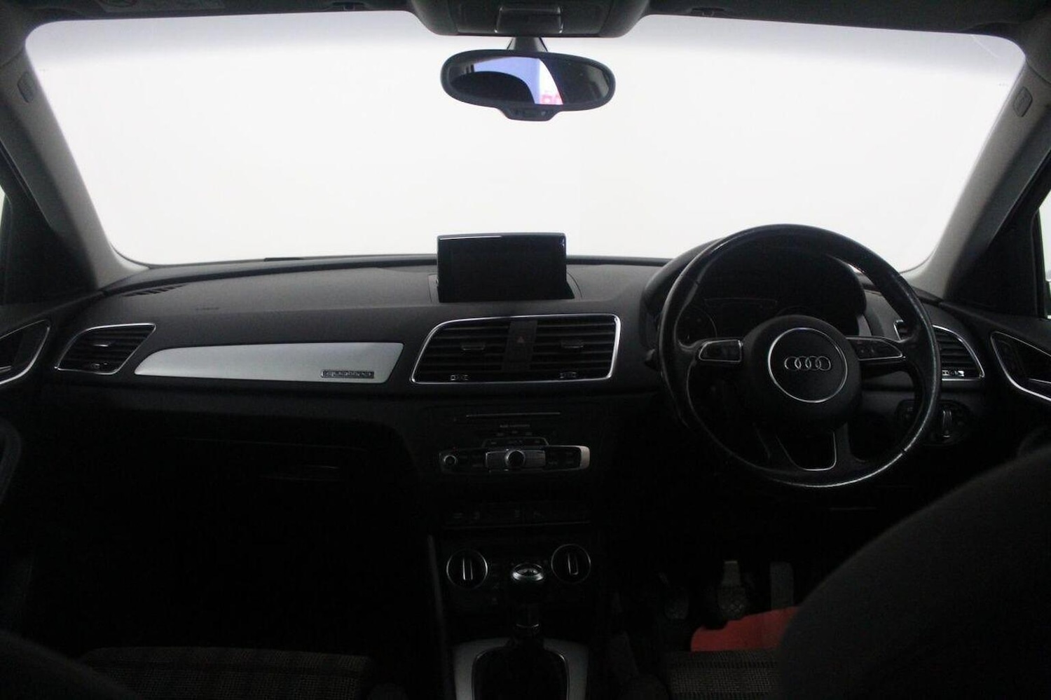 Used Audi Q3 2015 for sale - 77937830: Photo 29