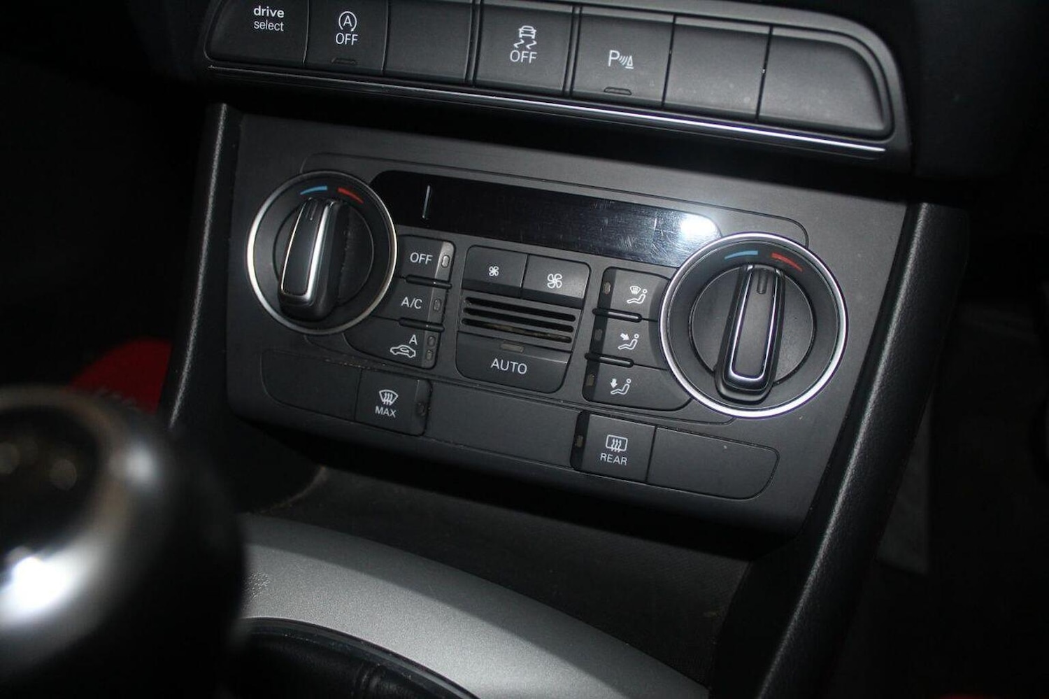 Used Audi Q3 2015 for sale - 77937830: Photo 43