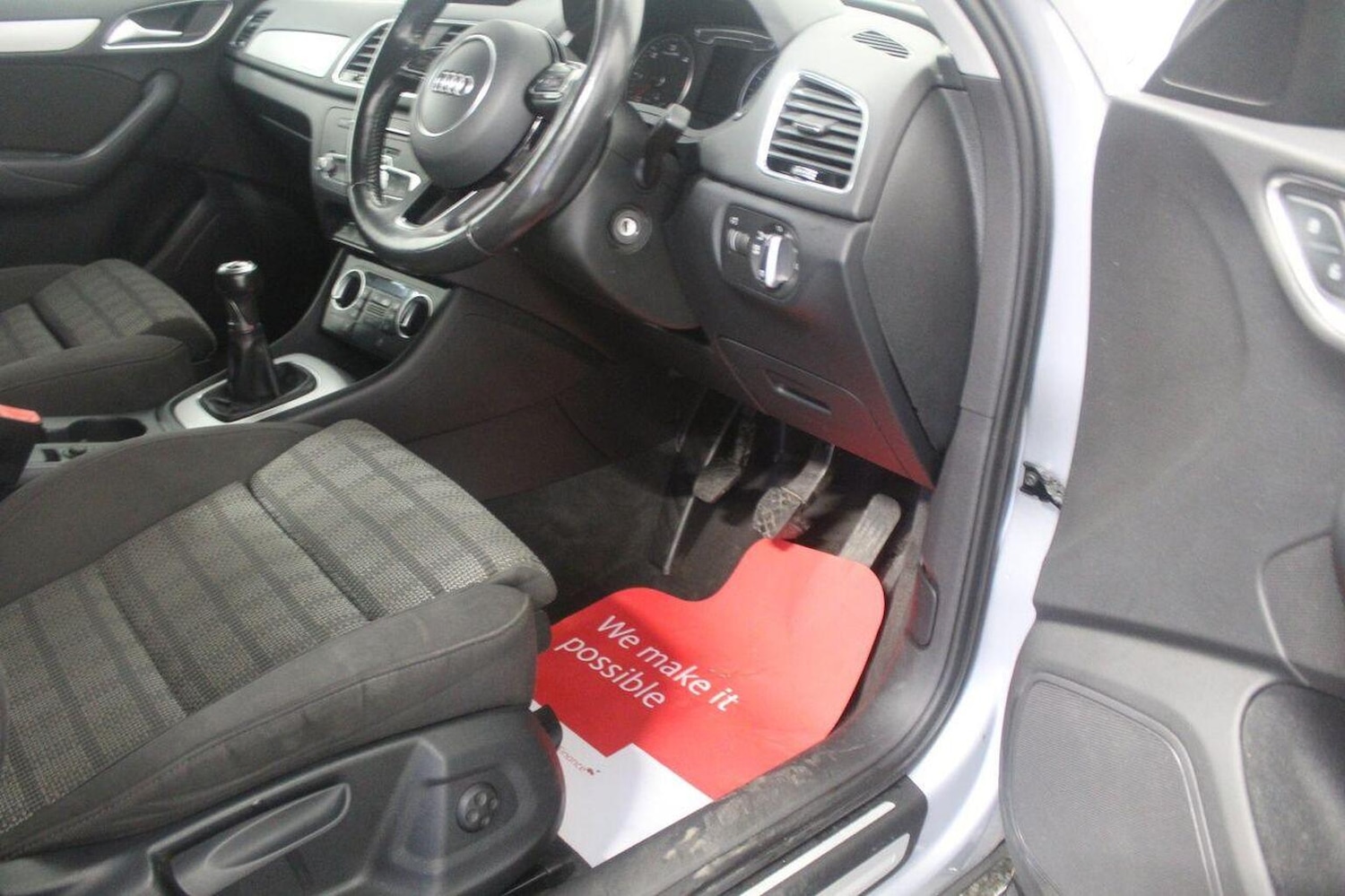 Used Audi Q3 2015 for sale - 77937830: Photo 51