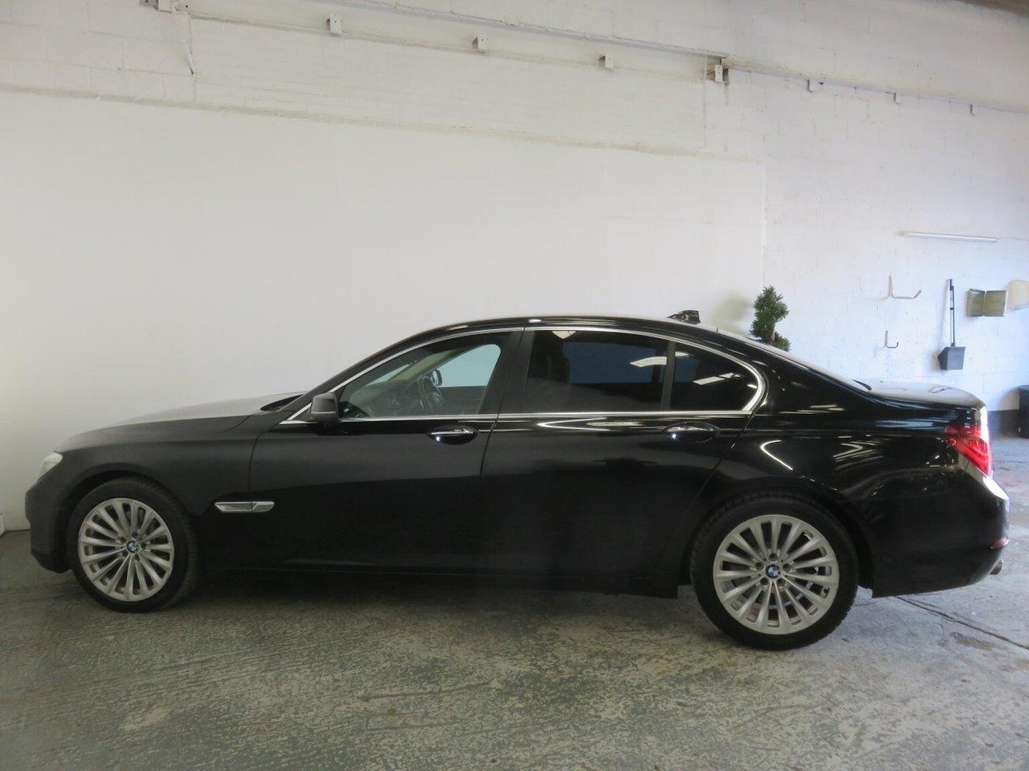 Used BMW 7 Series 2013 for sale - 76769348: Photo 10