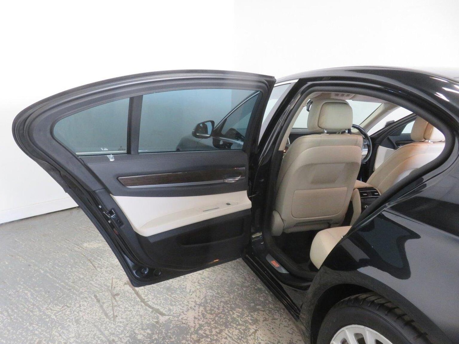 Used BMW 7 Series 2013 for sale - 76769348: Photo 27