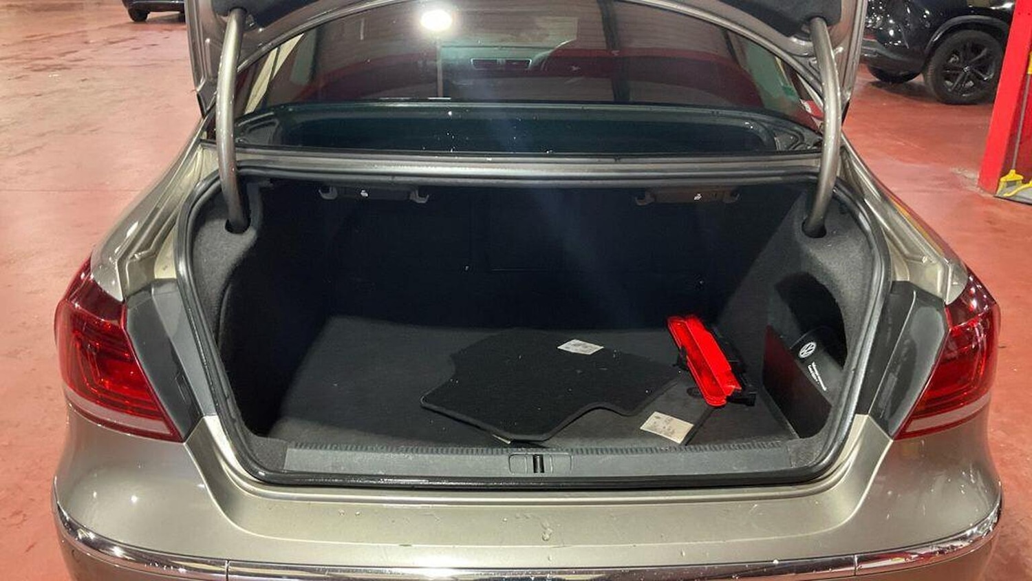 Used Volkswagen CC 2014 for sale - 77937984: Photo 10