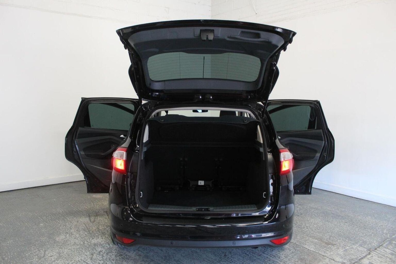 Used Ford C-Max 2015 for sale - 77715102: Photo 21