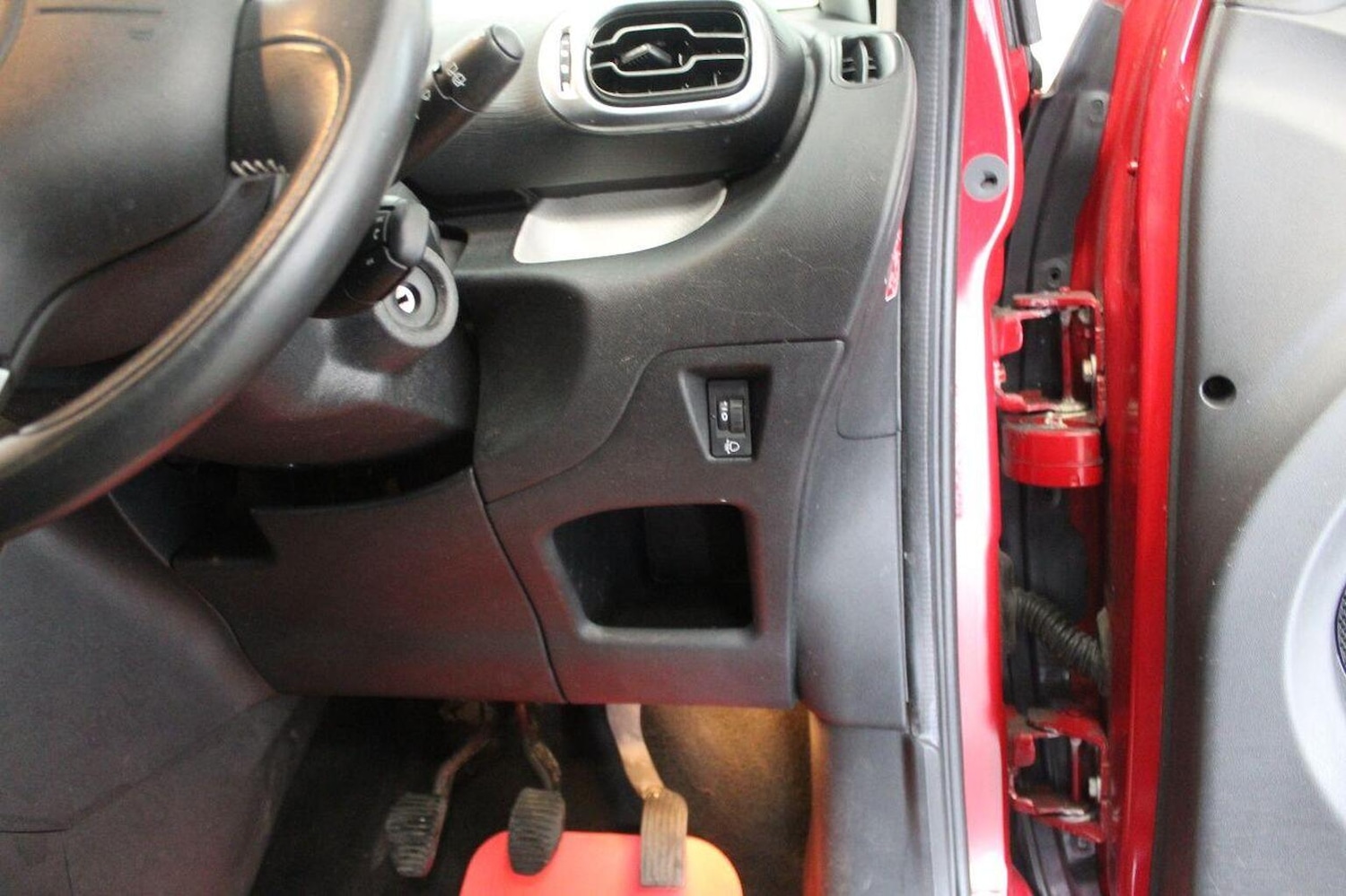 Used Citroen C3 Picasso 2014 for sale - 77937939: Photo 42