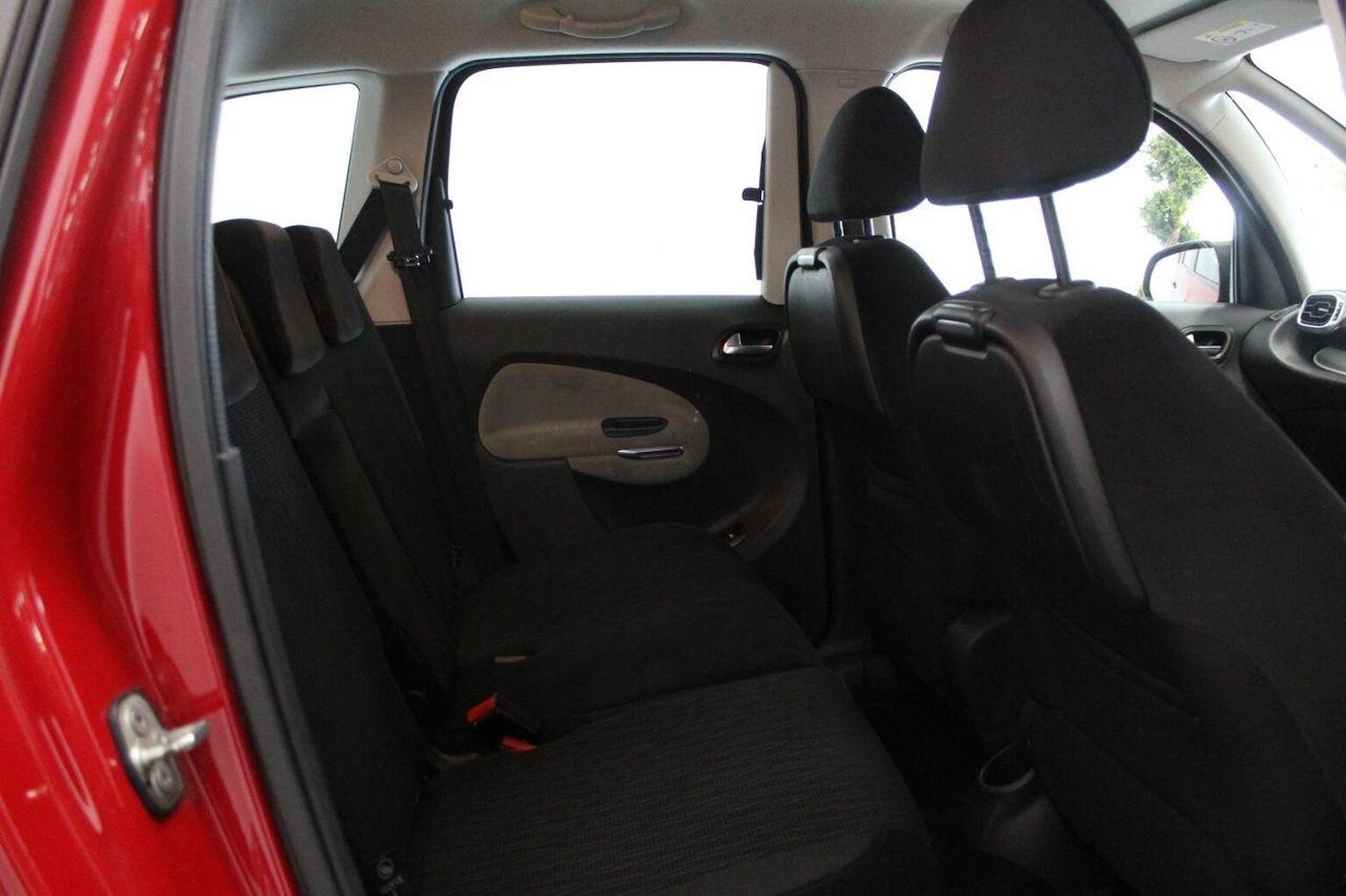 Used Citroen C3 Picasso 2014 for sale - 77937939: Photo 48