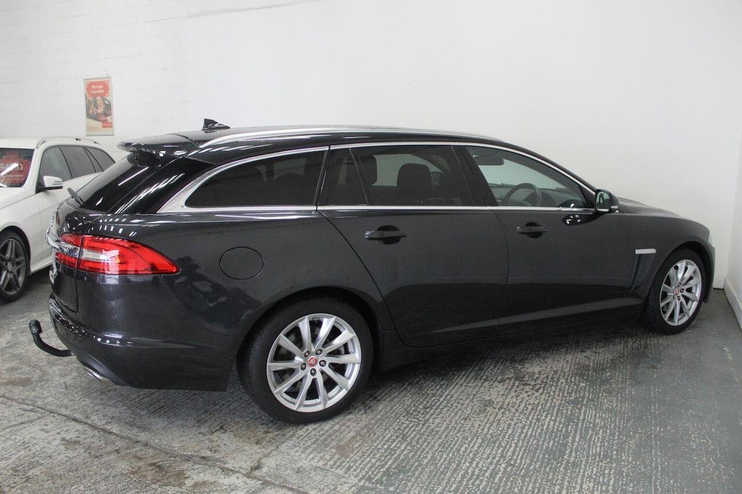 Used Jaguar XF 2014 for sale - 76268529: Photo 11