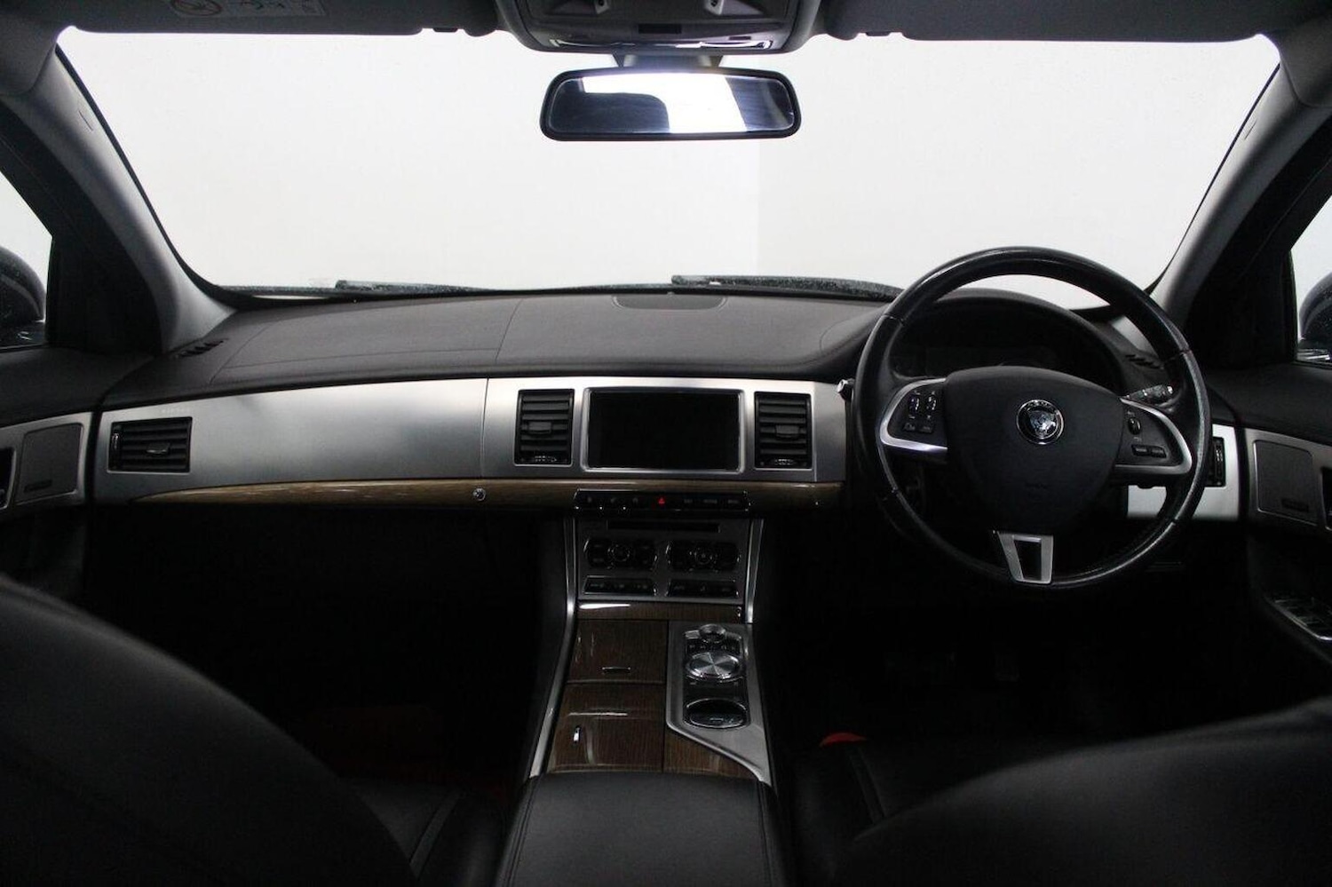 Used Jaguar XF 2014 for sale - 76268529: Photo 30