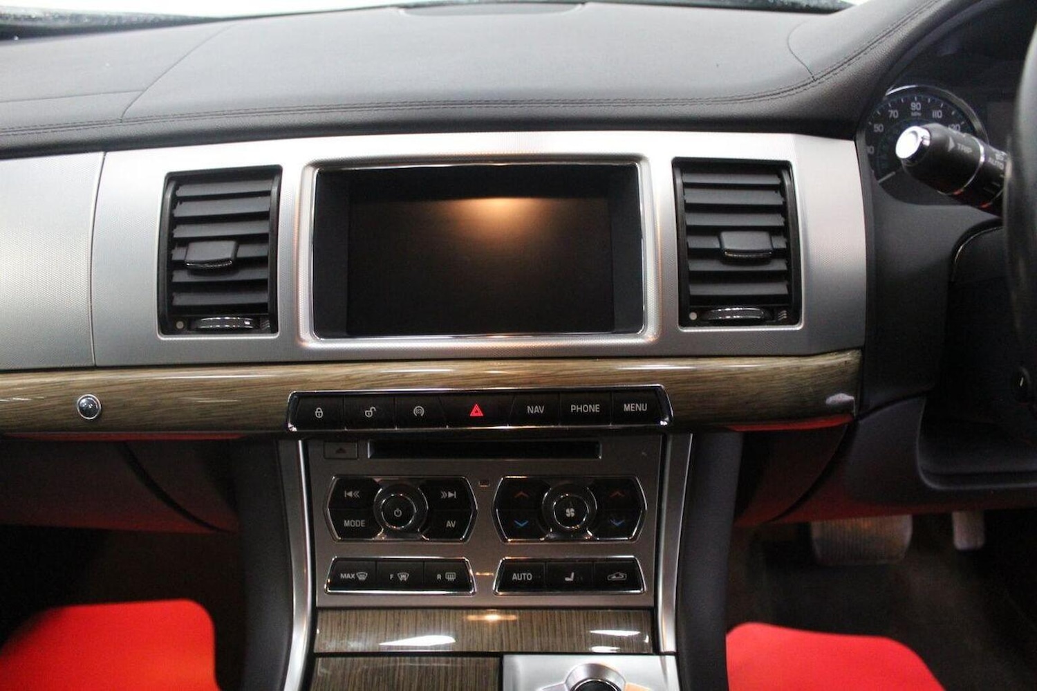 Used Jaguar XF 2014 for sale - 76268529: Photo 34