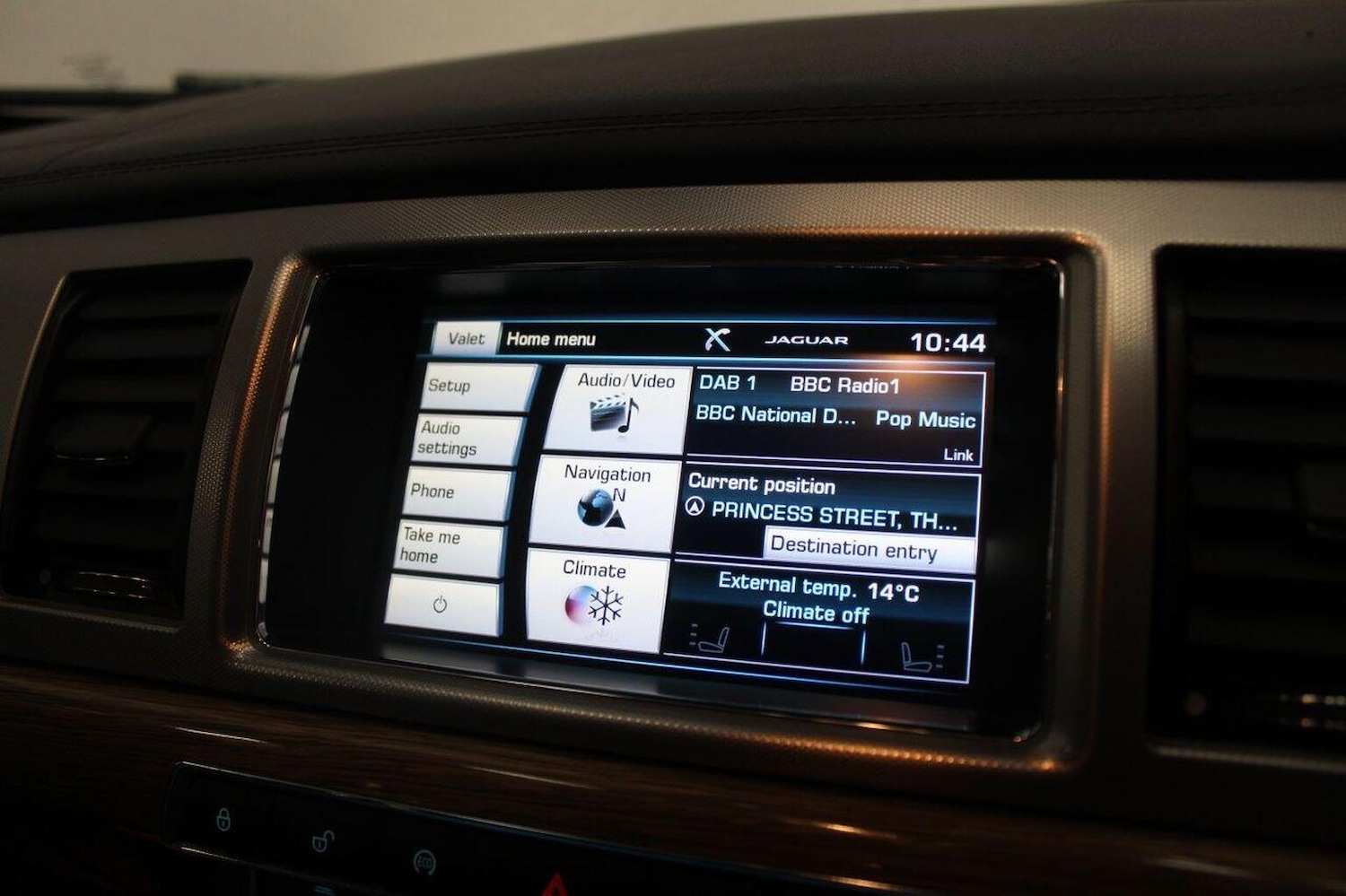 Used Jaguar XF 2014 for sale - 76268529: Photo 36