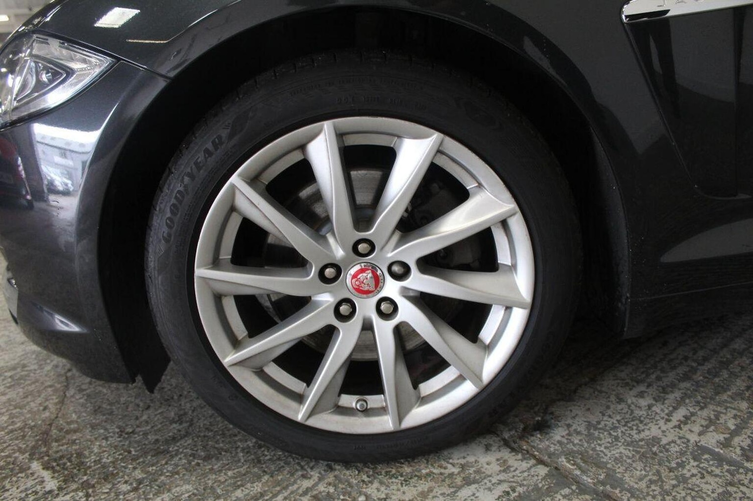 Used Jaguar XF 2014 for sale - 76268529: Photo 60