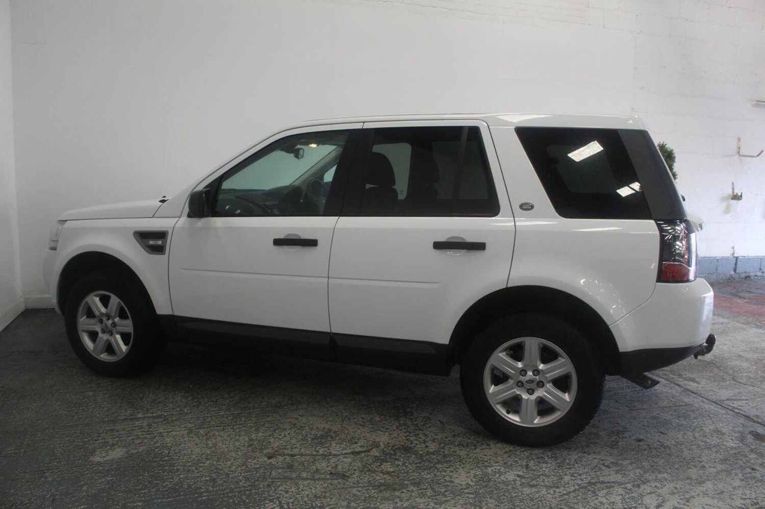 Used Land Rover Freelander 2 2014 for sale - 77937848: Photo 10